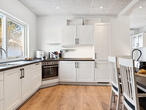 Fridge, oven, dishwasher, highchair