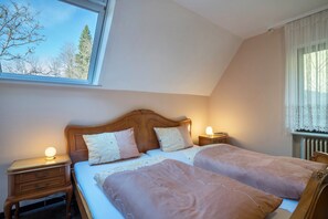 3 camere, ferro/asse da stiro, Wi-Fi gratuito, lenzuola