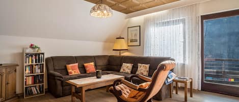 TV, DVD player, stereo