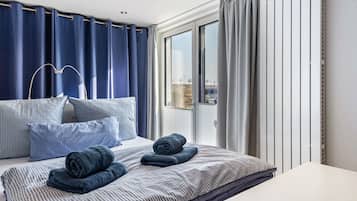 1 bedroom, iron/ironing board, free WiFi, bed sheets