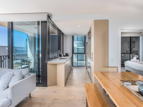 Interior - ROSA | Hemingway Palm Beach | Luxe Residential Style Getaway (Gold Coast)