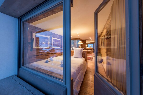 2 bedrooms - Courchevel 1850 - 4 people - resort center (COURCHEVEL)