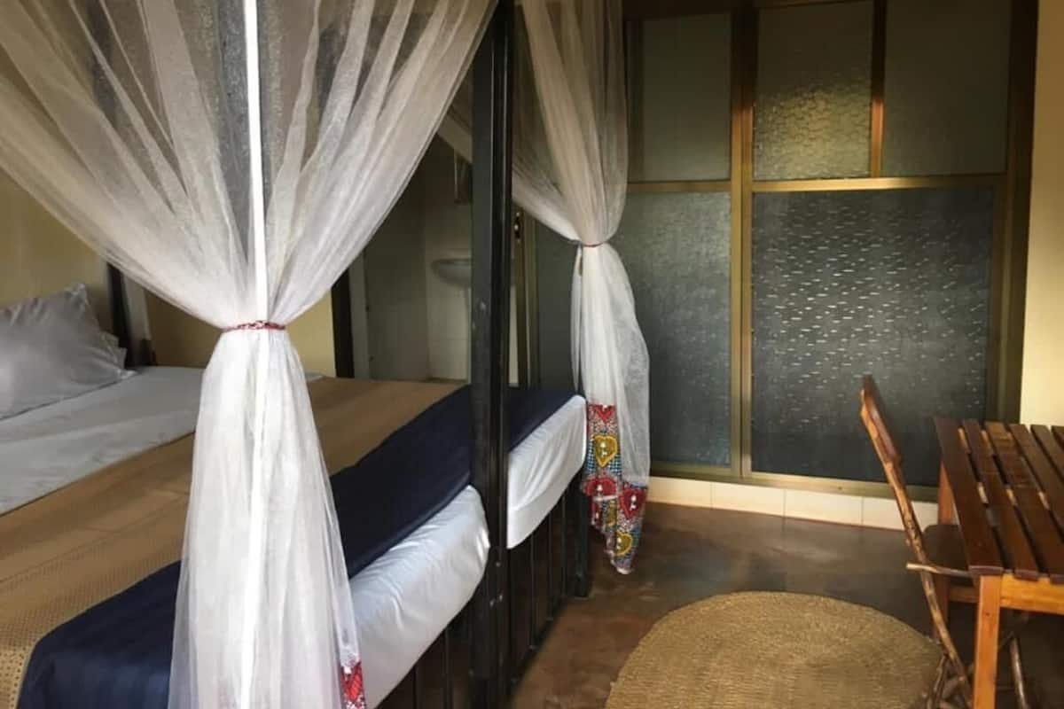 隔音、免费 WiFi、床单