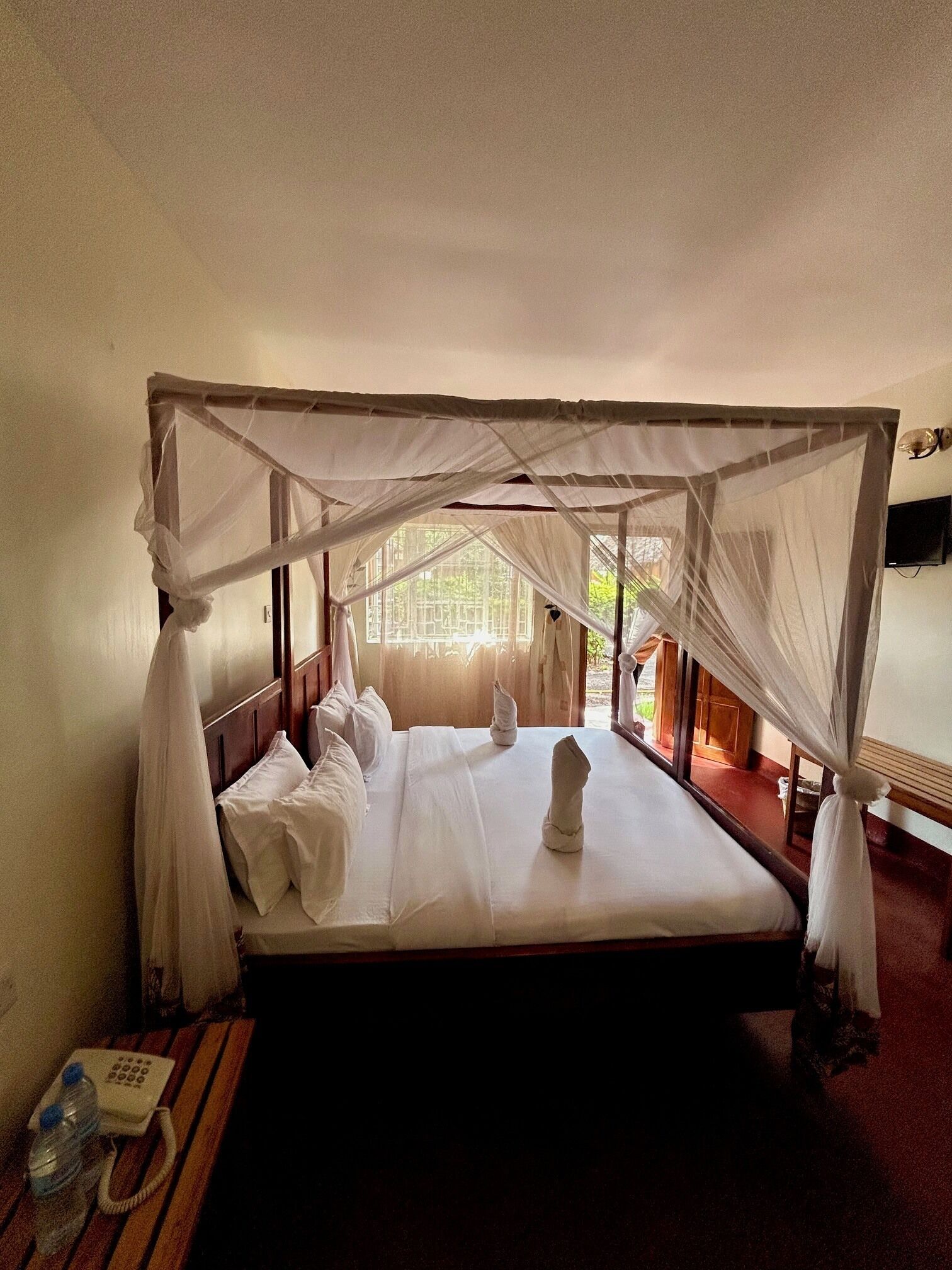 Sistema de insonorización, wifi gratis y ropa de cama 