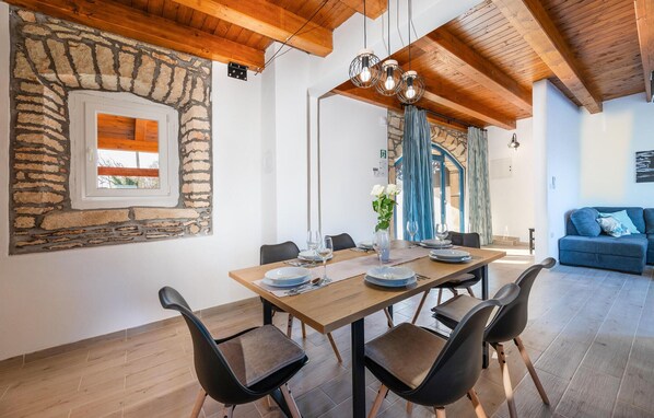 Dining - 3 bedroom stunning home in Brscici (Brscici)
