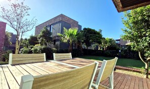 Garden view - Somsom House (Seogwipo)