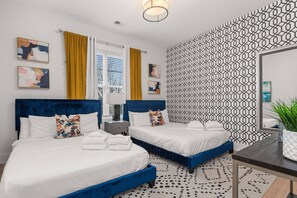 Unclassified image, 5 of 50, button - BF ~ 5 Beds w/ Elevator ~ Free Secure Parking ~ West End ~ Near Vanderbilt and Tons of Restaurants (Nashville)