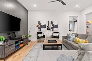 Smart TV, offices