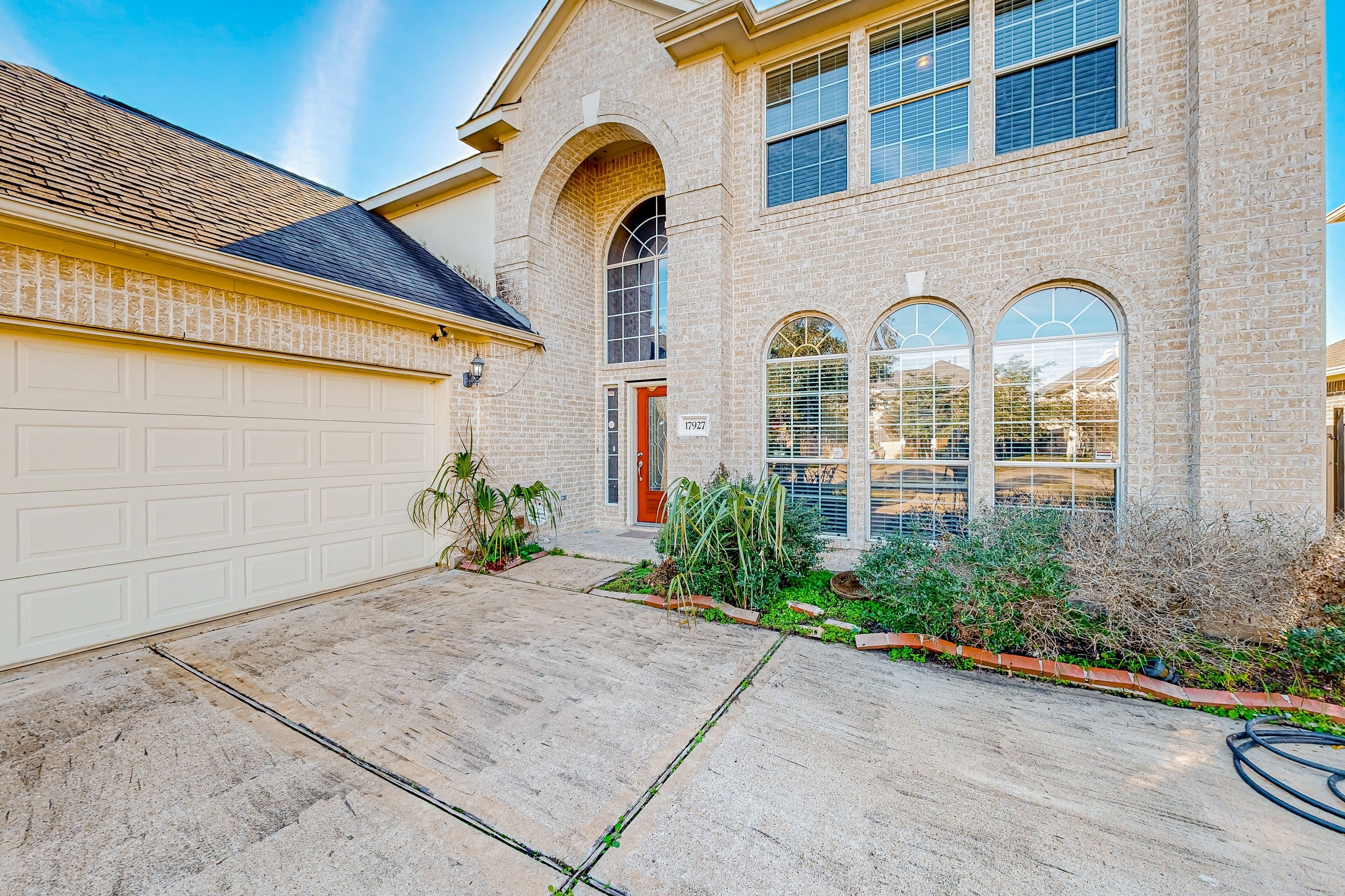 Sunlit waterfront retreat with patio, fireplace, & kayaks - near golf