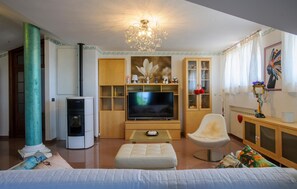 4 Schlafzimmer, Reisekinderbett, kostenloses WLAN