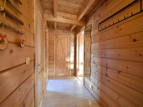 Gemütliches Holzchalet in Zeeland