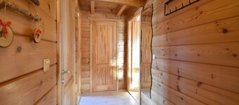 Cosy wooden chalet close to the Oosterschelde