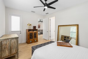 3 bedrooms, iron/ironing board, WiFi, bed sheets - Live Like A Local- Brand New Beach Side Home! (New Smyrna Beach)