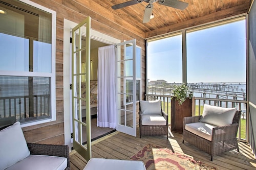 Modern Slidell Home w/ Private Fishing Dock!