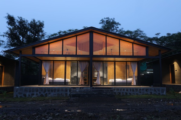 Luxury Cottage | 1 bedroom, desk, free WiFi, bed sheets
