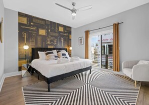 4 bedrooms, desk, iron/ironing board, travel cot - 5 mins to DT! Gameroom~ Balcony~ Karaoke~Sleeps 10 (Nashville)