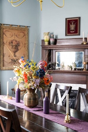 Dining - Stylish Retreat | Perfect Location | Spacious Yard (Louisville)