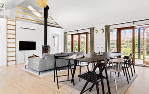 Dining - Nice home in Jægerspris with kitchen (Jægerspris)