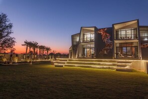 Exterior - Casa Concreto: Luxury Concrete Villa-Heated Pool -Jodhpur-Rajasthan (Jodhpur)