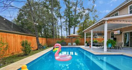 Tropical Getaway with Pool and Game Room