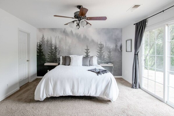 4 bedrooms, desk, iron/ironing board, travel crib - Spa, Family, Pets/Friends & Views plus Yosemite! (Oakhurst)