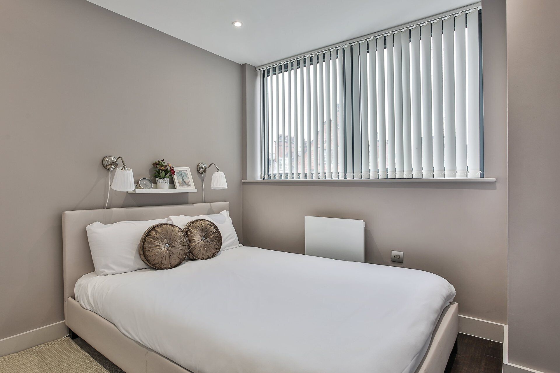 2 slaapkamers, een strijkplank/strijkijzer, gratis wifi