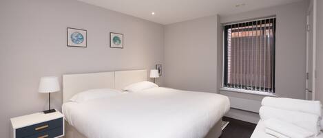 1 slaapkamer, een bureau, een strijkplank/strijkijzer, gratis wifi