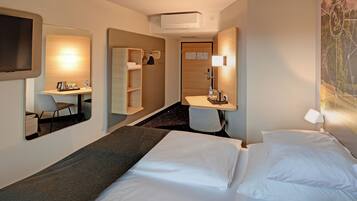 VerdunkelungsvorhÀnge, schallisolierte Zimmer, kostenloses WLAN