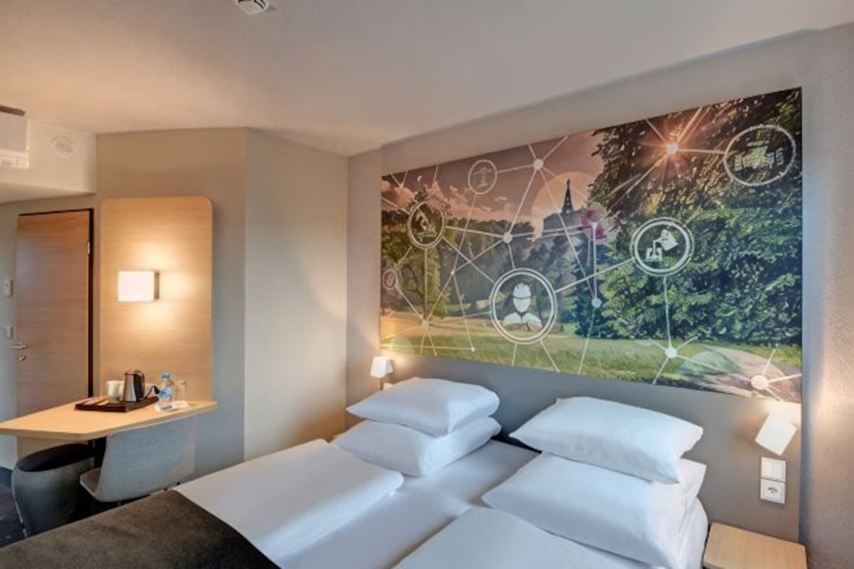 Cortinas opacas, sistema de insonorización, wifi gratis