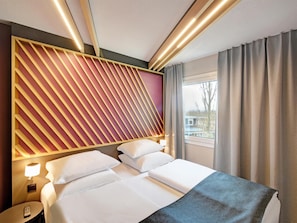 1 bedroom, blackout curtains, soundproofing, free WiFi