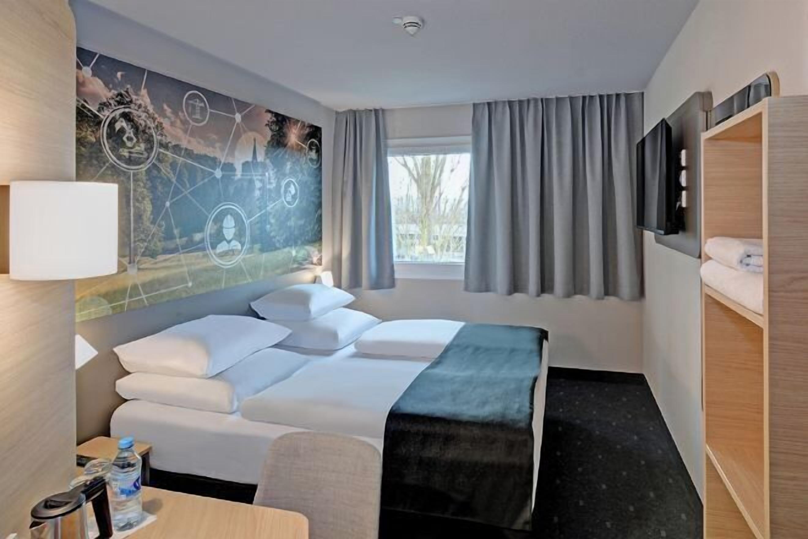 Rideaux occultants, chambres insonorisées, Wi-Fi gratuit