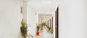 Roomshala 124 Royal inn Rohini