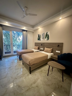 Luxury Twin Room | Pillow-top beds, individually furnished, desk, laptop workspace
