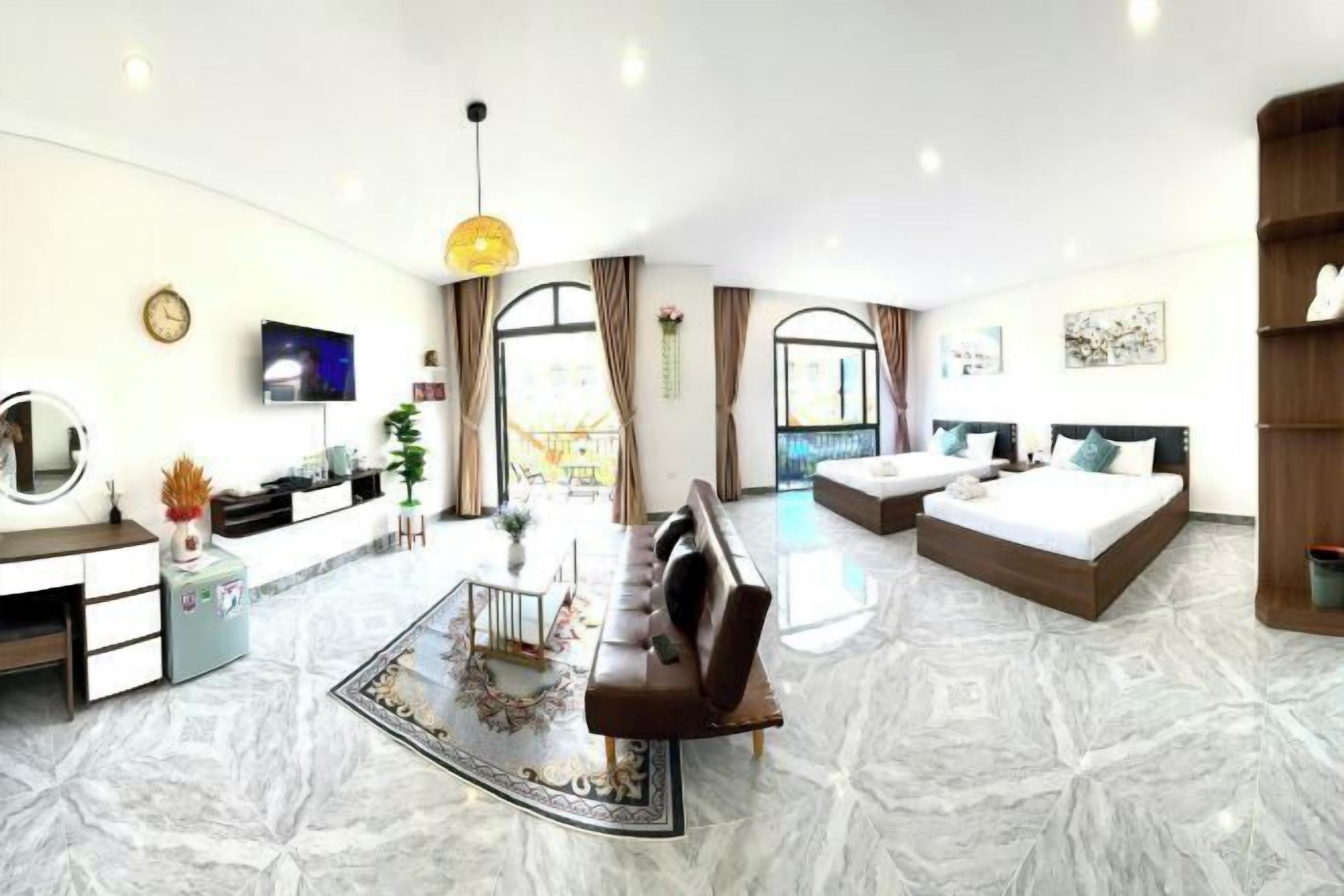 Minibar, skrivebord, lydisolert og wi-fi (inkludert)