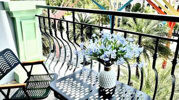 Luxury Quadruple Room, Balcony, Beach View | Balcony