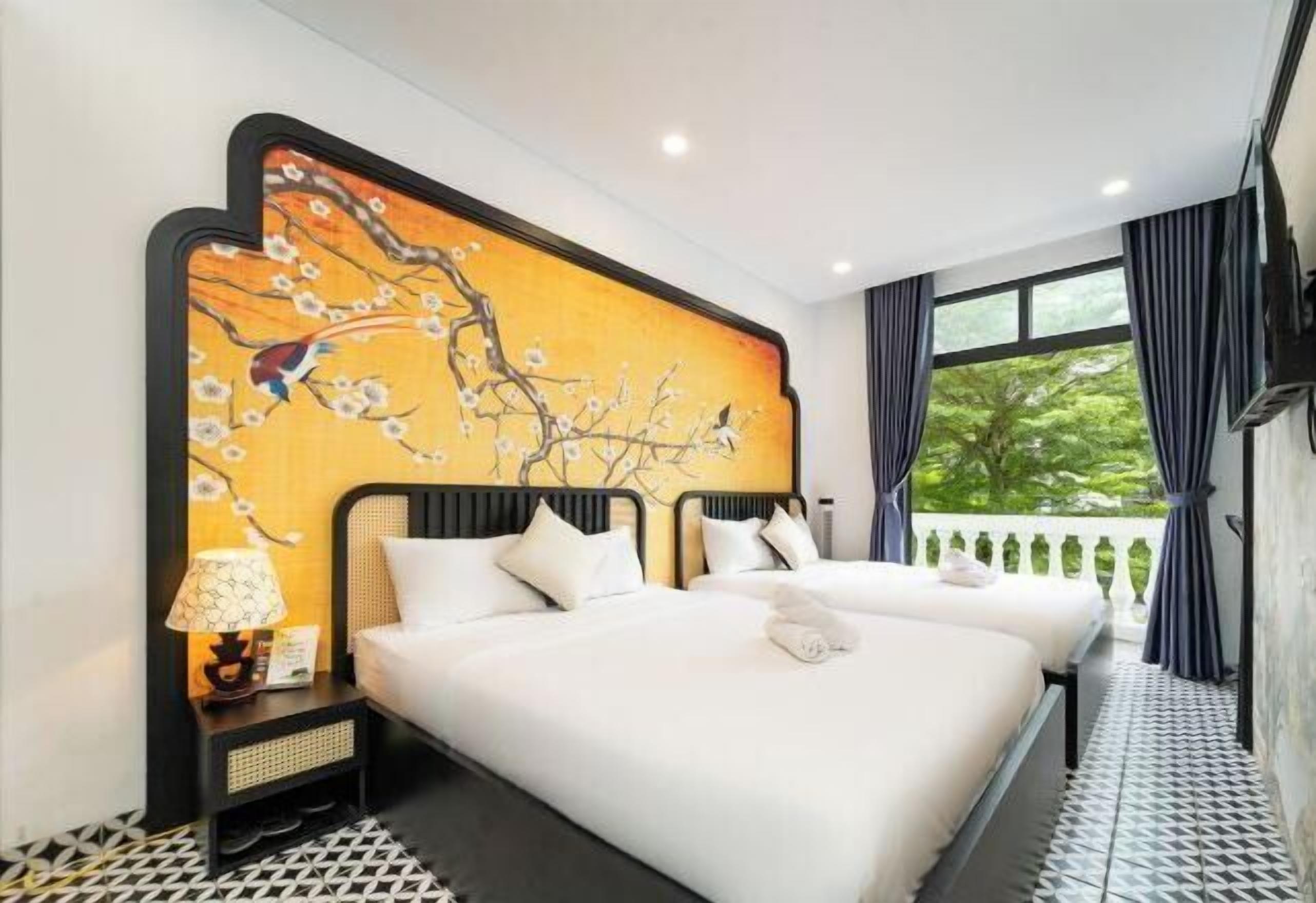 Minibar, skrivebord, lydisolert og wi-fi (inkludert)