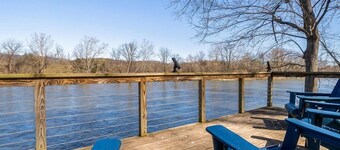 Beautiful River Homes Sleeps 24 Hottubs Firepits