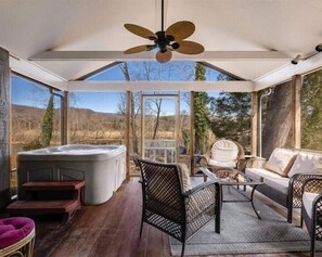 Interior - Beautiful Riverfront Retreats | Sleeps 24 w/ Hot Tubs, Firepits & Scenic Views (Shenandoah)