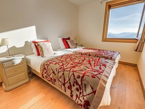 3 bedrooms, Internet, bed sheets