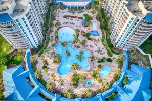 A heated pool - Palms of Destin| 9th flr Jr Suite|Lagoon Pool View (Destin)