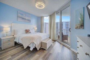 2 bedrooms, iron/ironing board, travel cot, WiFi - Palms of Destin| 9th flr Jr Suite|Lagoon Pool View (Destin)