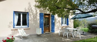 Charming Mountain Cottage, Pets Allowed