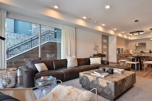 TV, fireplace, stereo - Last Minute Savings! Ski Accessible Kings Crown Condo! Community Hot Tub! (Park City)