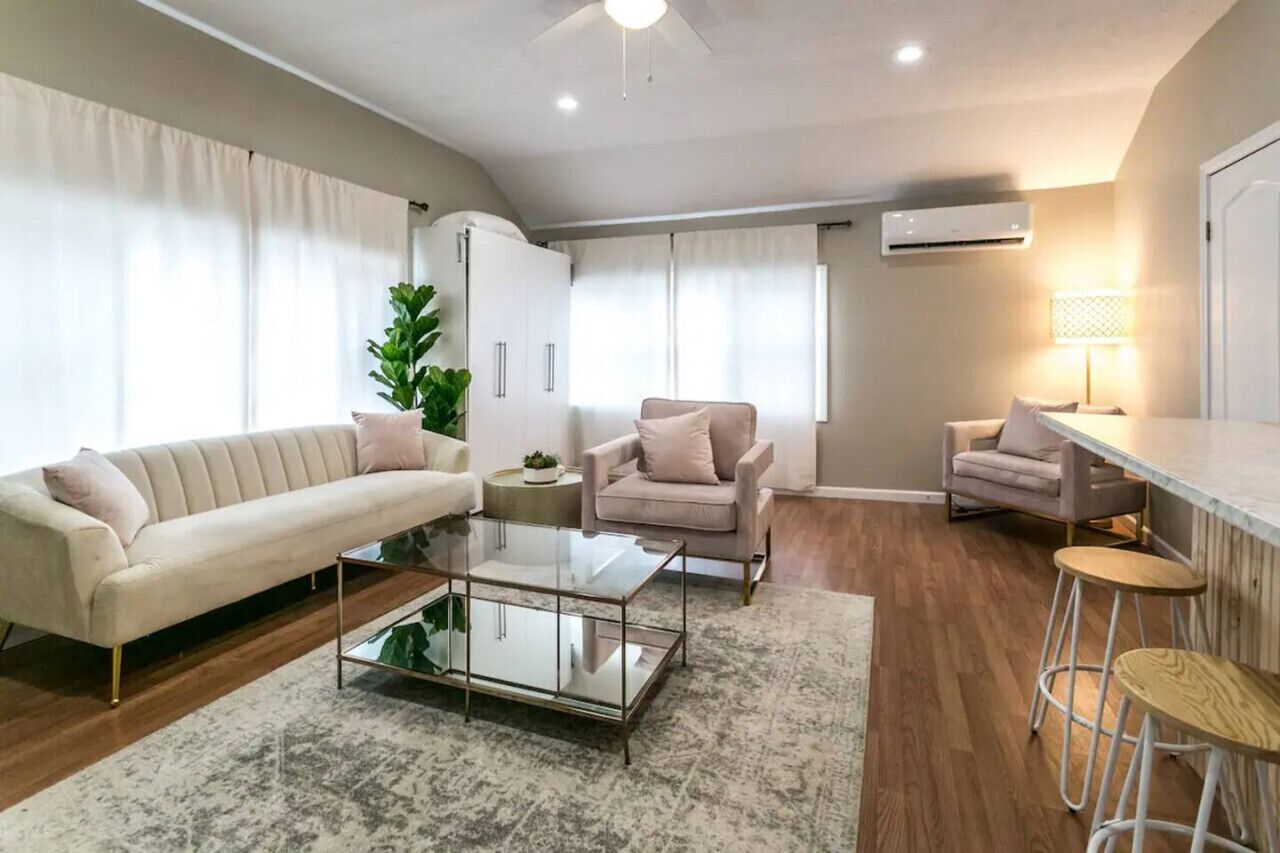 TV, fireplace, stereo