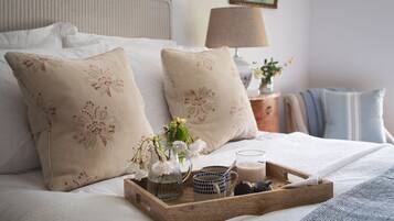 2 bedrooms, individually decorated, individually furnished, free WiFi