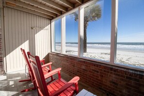 Interior - OF Escape with Private Porch 1st Flr Full Kitchen (Pawleys Island)