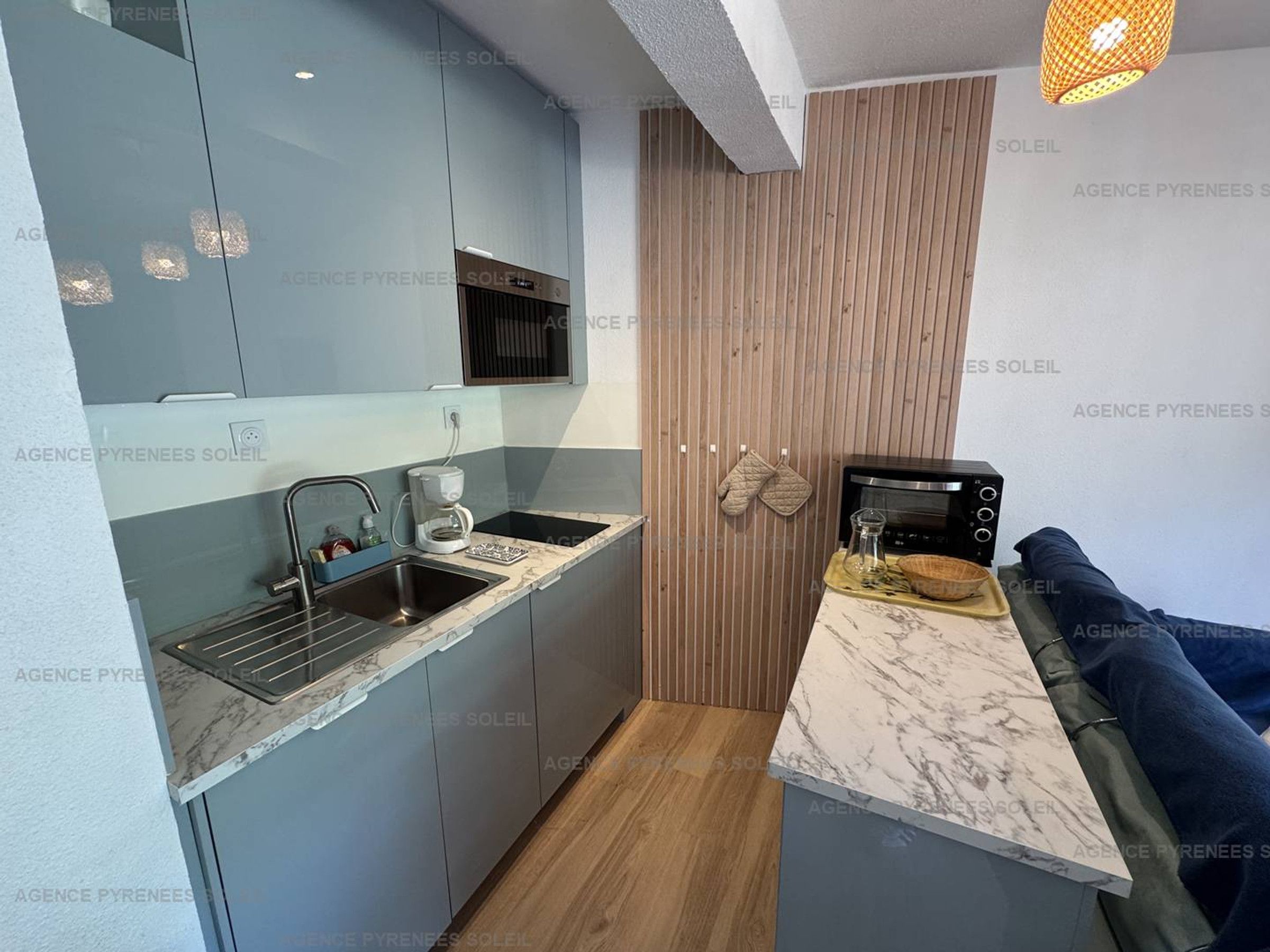 Kühlschrank, Ofen, Herdplatte, Geschirrspüler