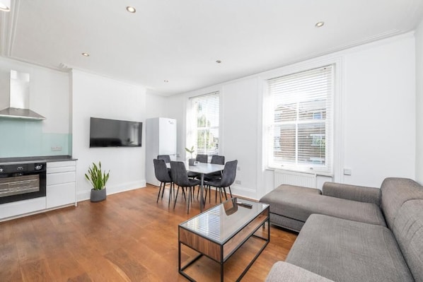 Classic Apartment | 4 bedrooms, desk, free WiFi - Luxury Apartment London Eye Westminister (London)