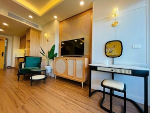 Deluxe Studio | Premium bedding, individually furnished, desk, laptop workspace - FLC Sea Tower - Quynhon Homes (Quy Nhon)