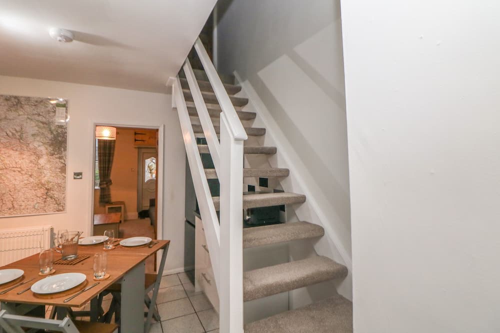 Quarry Cottage - Peak Forest